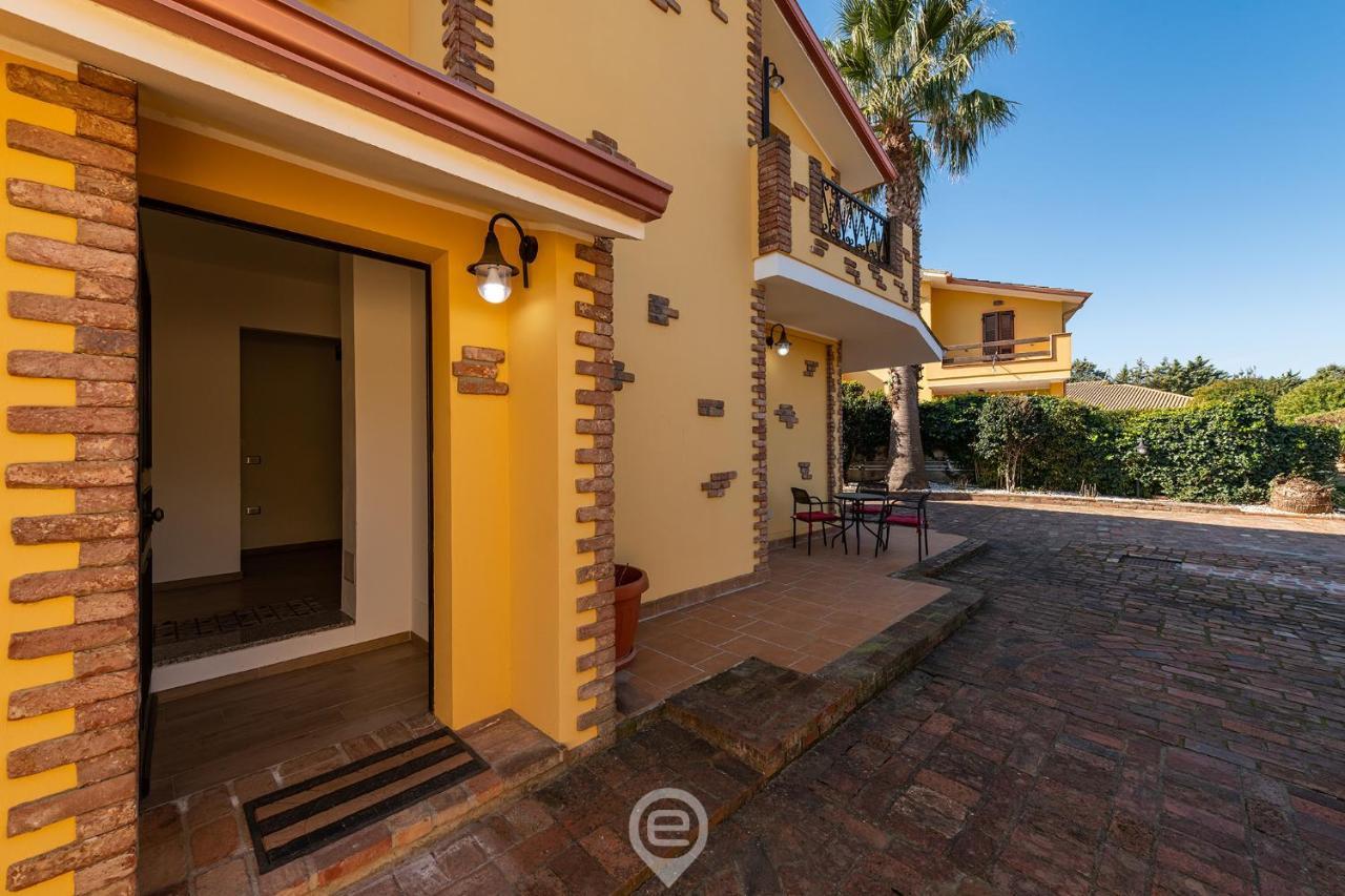Villa Monica - Suites Iglesias Eksteriør bilde
